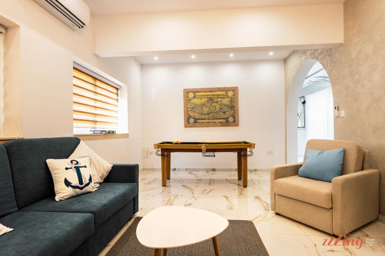 Stunning Holiday Villa With A Heated Jacuzzi St. Paul's Bay Exterior photo